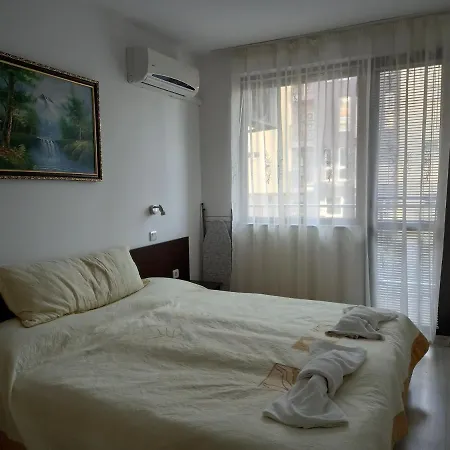 Apartment Малкият Париж *