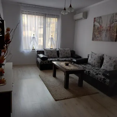 Apartment Малкият Париж Chissarja